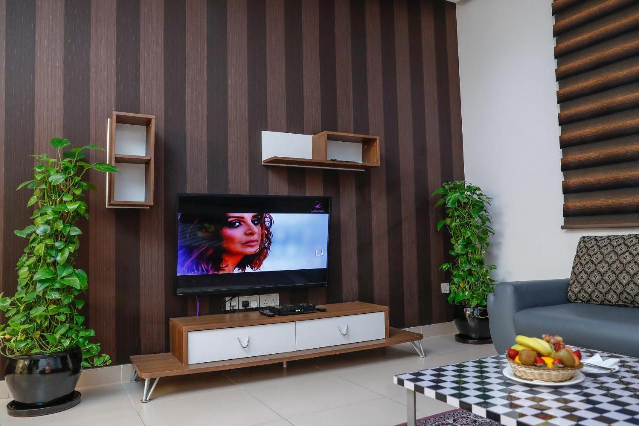 President Heights Aparthotel Манама Екстериор снимка