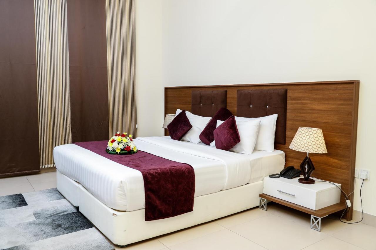 President Heights Aparthotel Манама Екстериор снимка